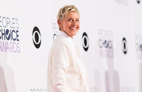 Ellen DeGeneres Show – Video : Ellen Slams Pastor’s “Gay Agenda” Allegations