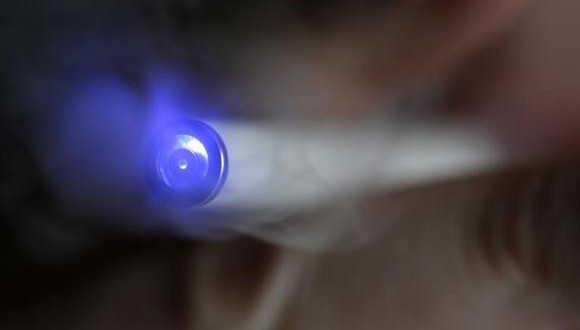 FAA Warning E-cigarettes : E-cigs Could Pose Fire Hazard in Planes
