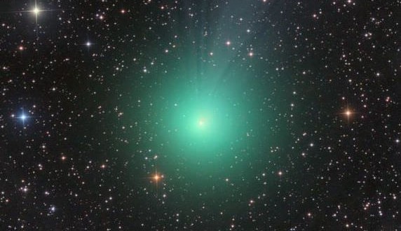 Glowing green Comet Lovejoy to light up sky (Video)