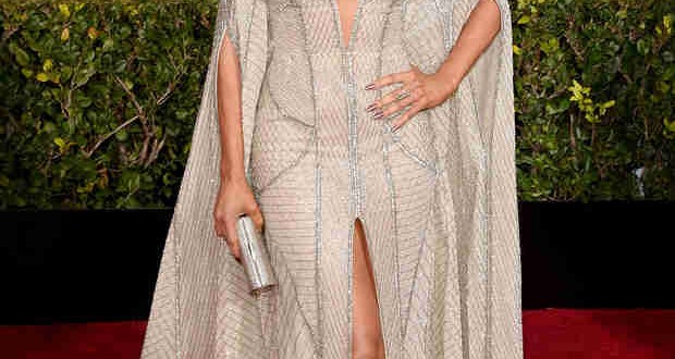 Jennifer Lopez Gown Singer Slays Golden Globes Red Carpet In Zuhair Murad!
