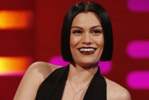 Jessie J reveals she has a misspelled tattoo on her waist (Video)