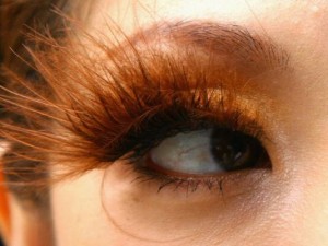 Long Lashes Bad For Eyes : Study Shows Extentions Can Harm Your Health