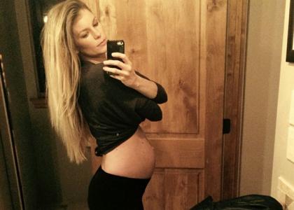 Marisa Miller Debuts Baby Bump (Photo)