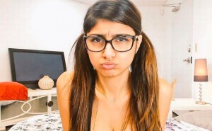 Mia Khalifa : Drake Tried to Bang Me, Failed Miserably (Video)