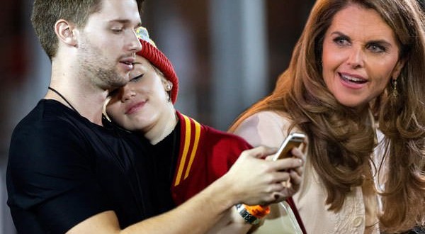 Miley Cyrus Singer Full Frontal In V Magazine Disgusts Boyfriend’s Mom