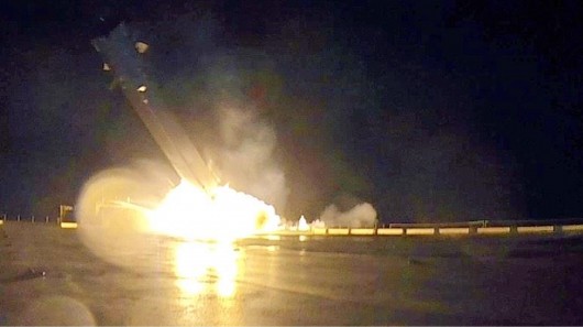 SpaceX rocket explodes in flames on landing deck (Video)