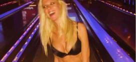 Tara Reid Goes Bowling In Her Wonderbra (Photo)