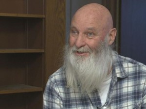 Dying Vet Gives All Away : Bob Karlstrand leaves better lives behind (Video)