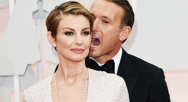 Faith Hill Debuts New Pixie Cut (Video)