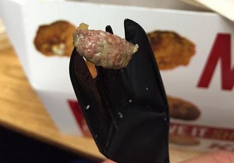 KFC customer finds chicken organ in meal (Photo)