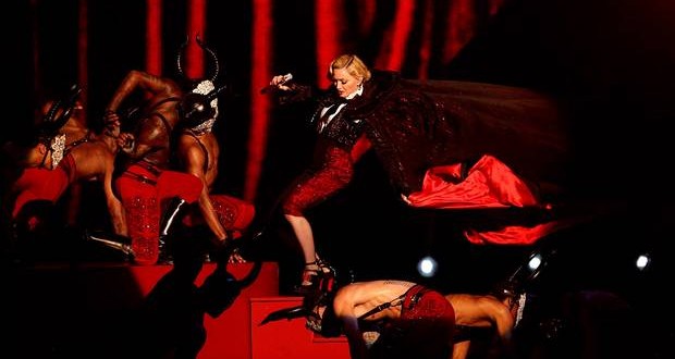 Madonna Falls During Brit Awards Performance (Video)