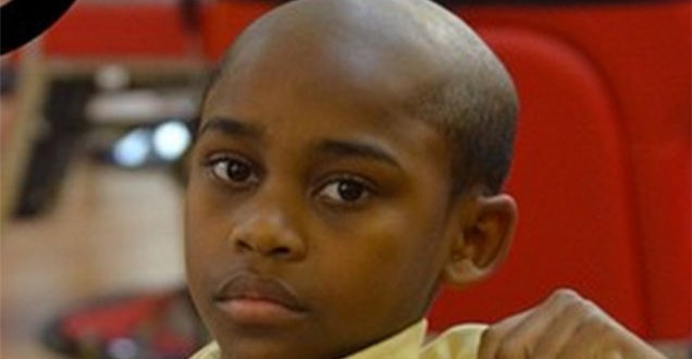 'Old man' Punishment - Photo : Barber gives bad haircuts to misbehaving kids