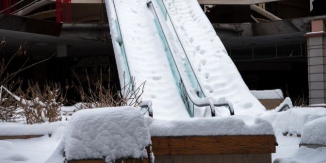Snowy scene takes over Rolling Acres Mall