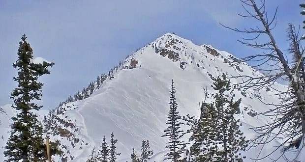 Three Saskatchewan men in hospital after being stuck in avalanche near Golden