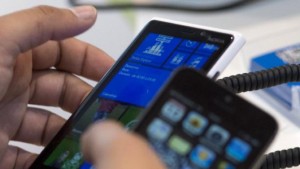 Alain Philippon charged for not giving up phone password at border