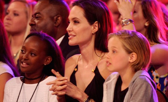 Angelina Jolie makes first public appearance since surgery (Video)