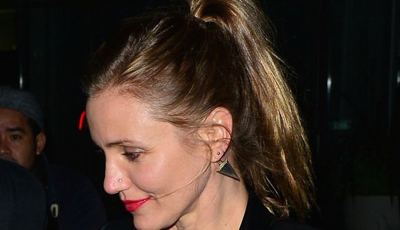 Cameron Diaz’s New Look Actress Dyes Hair Darker “Plus, See Her Edgy Nose Piercing” Cameron Diaz’s New Look Actress Dyes Hair Darker “Plus, See Her Edgy Nose Piercing”