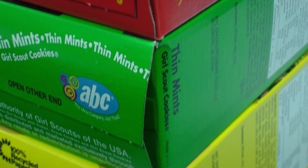 Girl Scout open cookies drive-thru (Video)