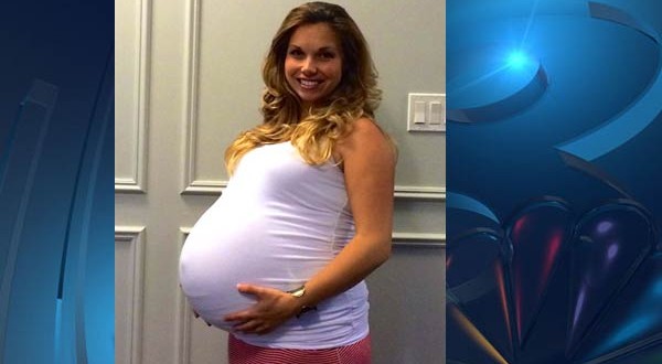 Mommy blogger's uplifting message about her pregnancy body is going viral