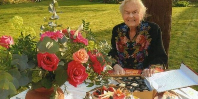 Childbirth Expert Sheila Kitzinger dies aged 86