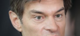 Group of doctors calls on Columbia University. to oust Dr. Oz