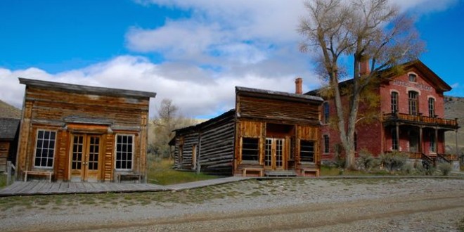 Montana Gold Ghost Town : US Federal government searches for volunteers to work at abandoned gold mining outpost with a creepy past