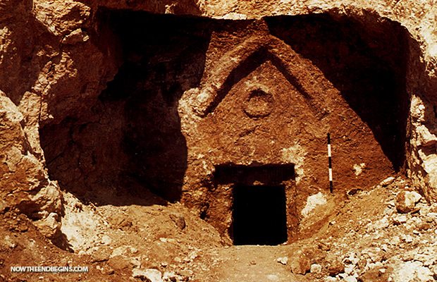 secrets of the lost tomb storage