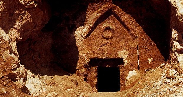 Scientist Aryeh Shimron Claims To Have Discovered The ‘Lost Tomb’ Of Jesus Of Nazareth