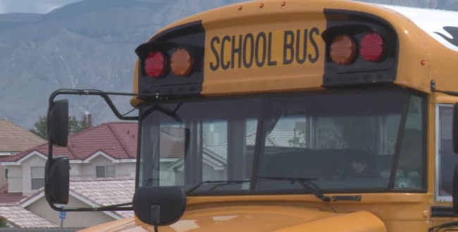 Bus driver accused of locking kids on bus (Video)