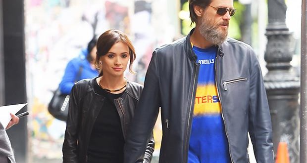Jim Carrey, Cathriona White Spotted Hand In Hand : Actor reconciles with Irish ex?