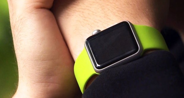 Pincourt Man Gets Pulled Over and Fined over Apple Watch Use