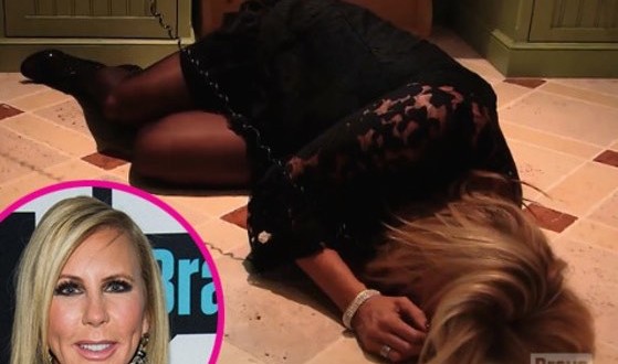 Vicki Gunvalson Collapse : ‘RHOC’ Star Forced to Relive Mom’s Death in Mother’s Day Trailer For New Season (Video)
