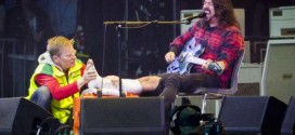 Foo Fighters cancel Edinburgh gig after Dave Grohl leg break (Video)