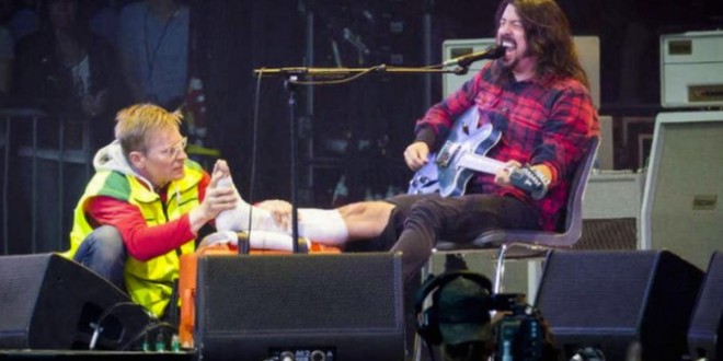 Foo Fighters cancel Edinburgh gig after Dave Grohl leg break (Video)