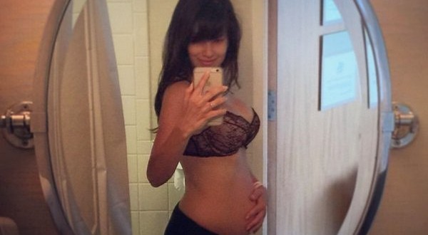 Hilaria Baldwin Posts Selfie In Sexy Lingerie Two Days After Birth (Photo)