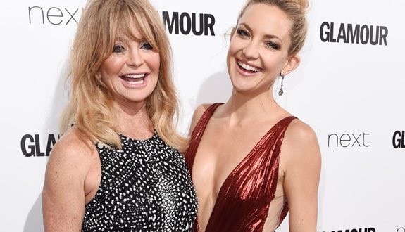 Kate Hudson, Goldie Hawn Stun At The Glamour Women Of The Year Awards! (Video)