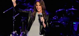 Caitlyn, Candis dance to Culture Club : Caitlyn Jenner receives standing ovation at Boy George show