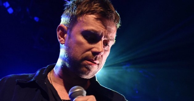 Damon Albarn physically removed from Roskilde stage (Video)
