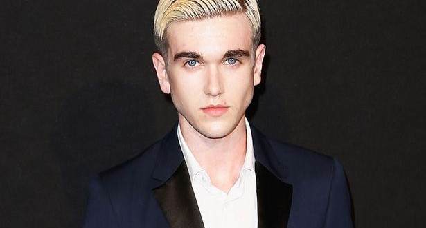 Daniel Day Lewis son Gabriel is a pretty stunning model