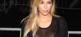 Kim Kardashian Baby Bump : Reality Star Accused of Faking Her Baby Bump in New Selfie