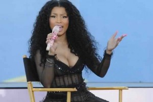 Nicki Minaj's fans get 'pepper sprayed' during her concert (Video)