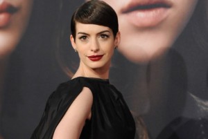 Anne Hathaway : Oscar Winner says she's losing roles to 24-year-olds