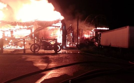 Full Throttle Saloon : Fire destroys South Dakota biker bar known from reality TV show
