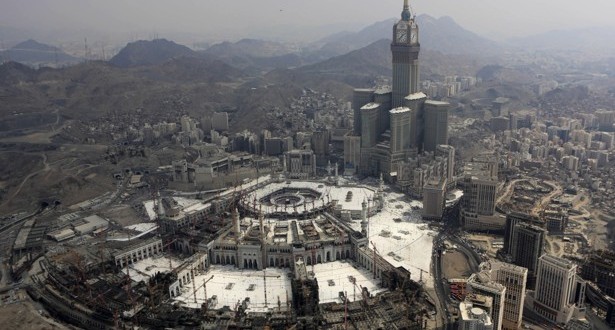 Grand Mosque in Mecca : 87 Haj Pilgrims Killed in Saudi Arabia (Video)