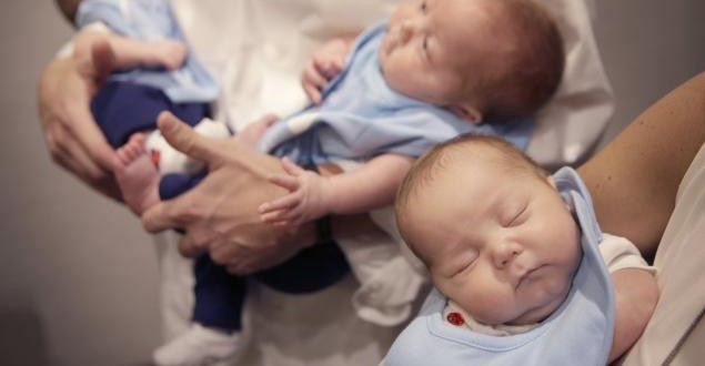 Identical triplets born in NY, Conceived Naturally ‘Video’