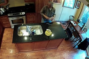 Jerry Bance : Political candidate caught peeing in client's coffee mug in hidden camera (Video)