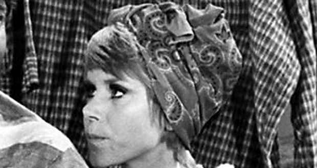 Judy Carne  British TV actress dies aged 76