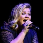 Kelly Clarkson: Singer cancels shows in Canada