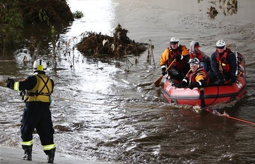 Los Angeles Rain: Record rainfall takes LA by surprise (Video)