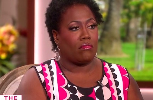 Sheryl Underwood : Comedian Apologizes Again for Trashing ‘Afro Hair’, Wears Own Natural Hair (Video)